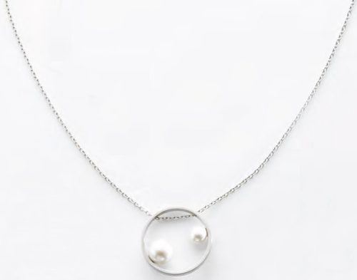 Victoria Silver-colored white pearl necklace